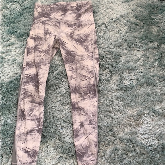 Lululemon leggings - Picture 1 of 4